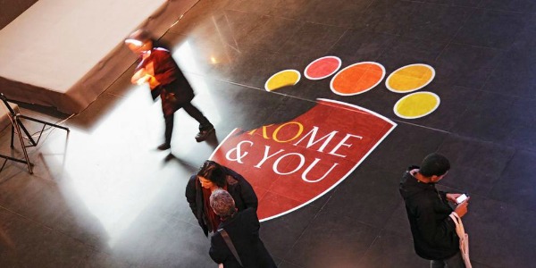 Rome & You, un logo neutrale come una guardia svizzera