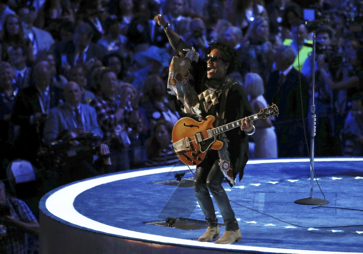 29desk1 USA Lenny Kravitz