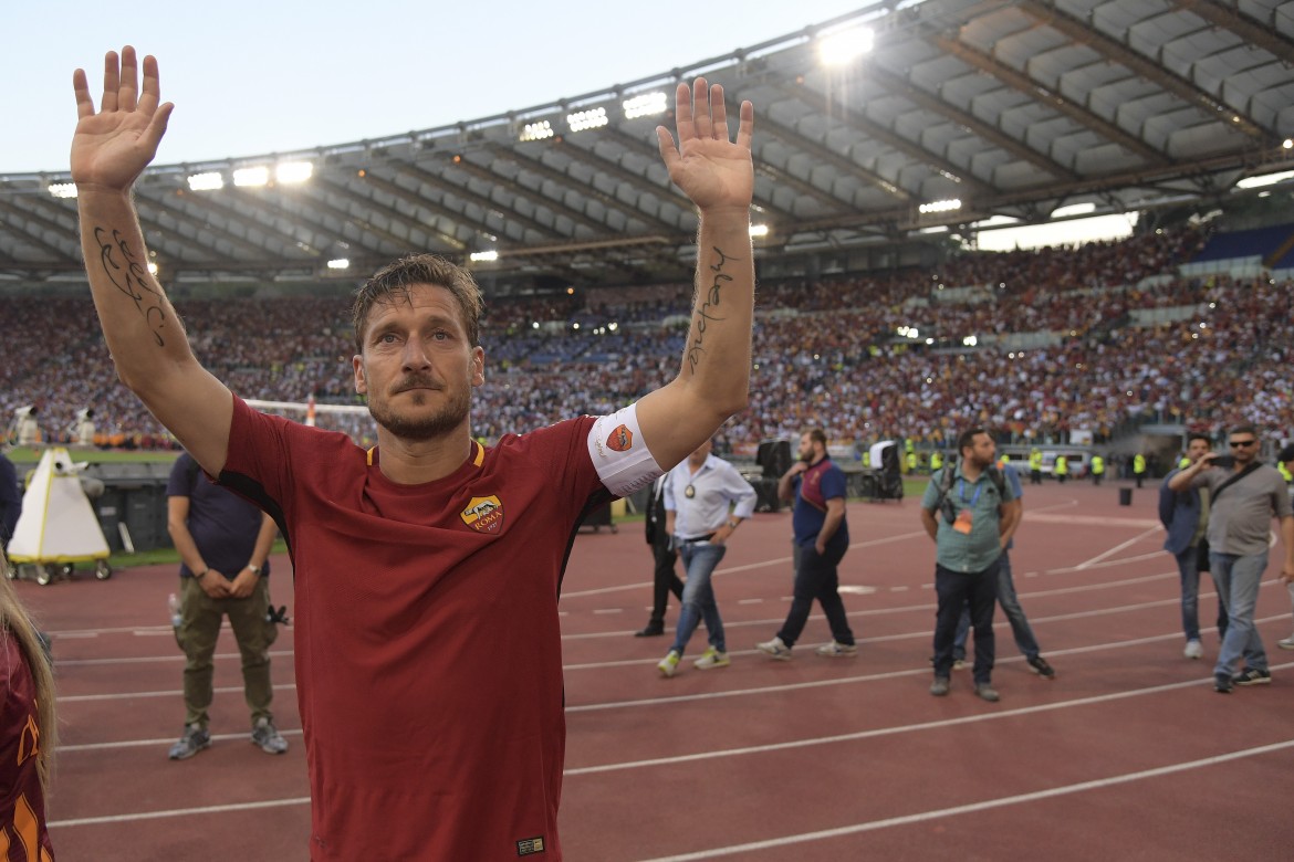 totti addio al calcio