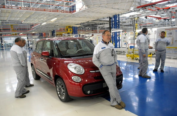 «Psa-Fca, si punti su innovazione ed elettrico per riaprire gli stabilimenti italiani»