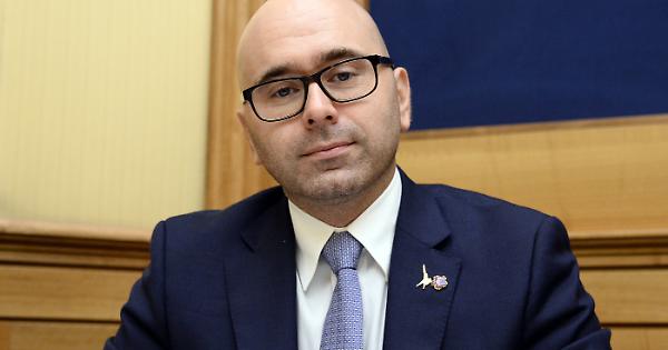 Di Maio fa il pm anti Lega