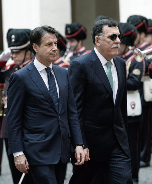 Viaggio a vuoto di Serraj a Roma: Conte non condanna Haftar