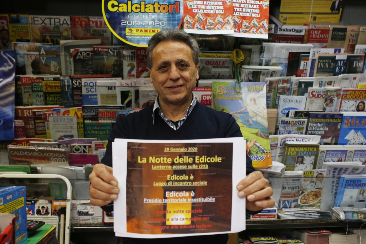 La notte delle edicole, foto LaPresse