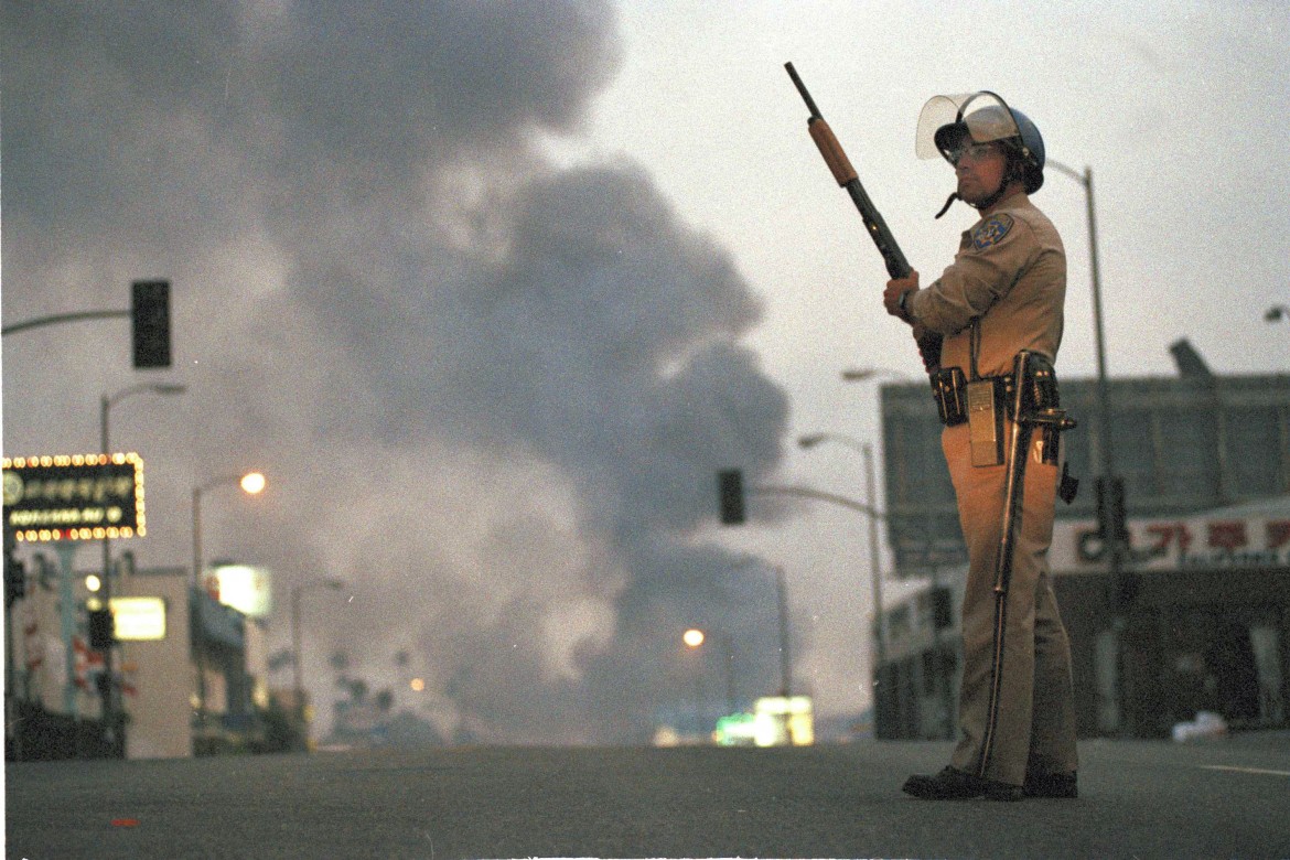 ap17108790380176-riot-rodney-king-los-angeles-1992