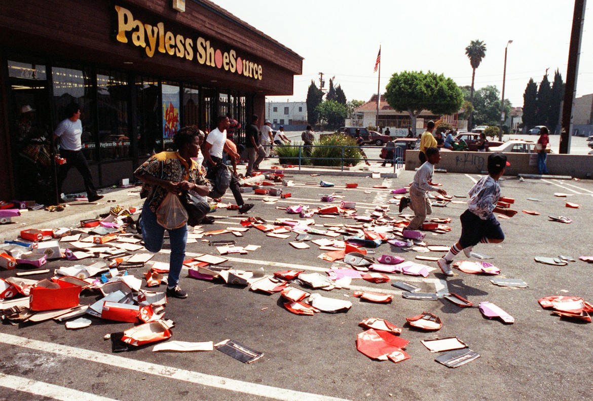 ap92043001231-riot-rodney-king-los-angeles-1992