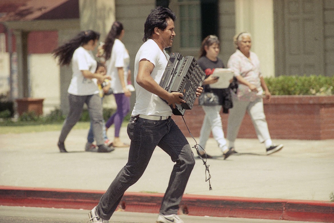 ap9204301767-riot-rodney-king-los-angeles-1992