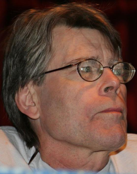 Le «armi» Stephen King sbarcano a Scampia