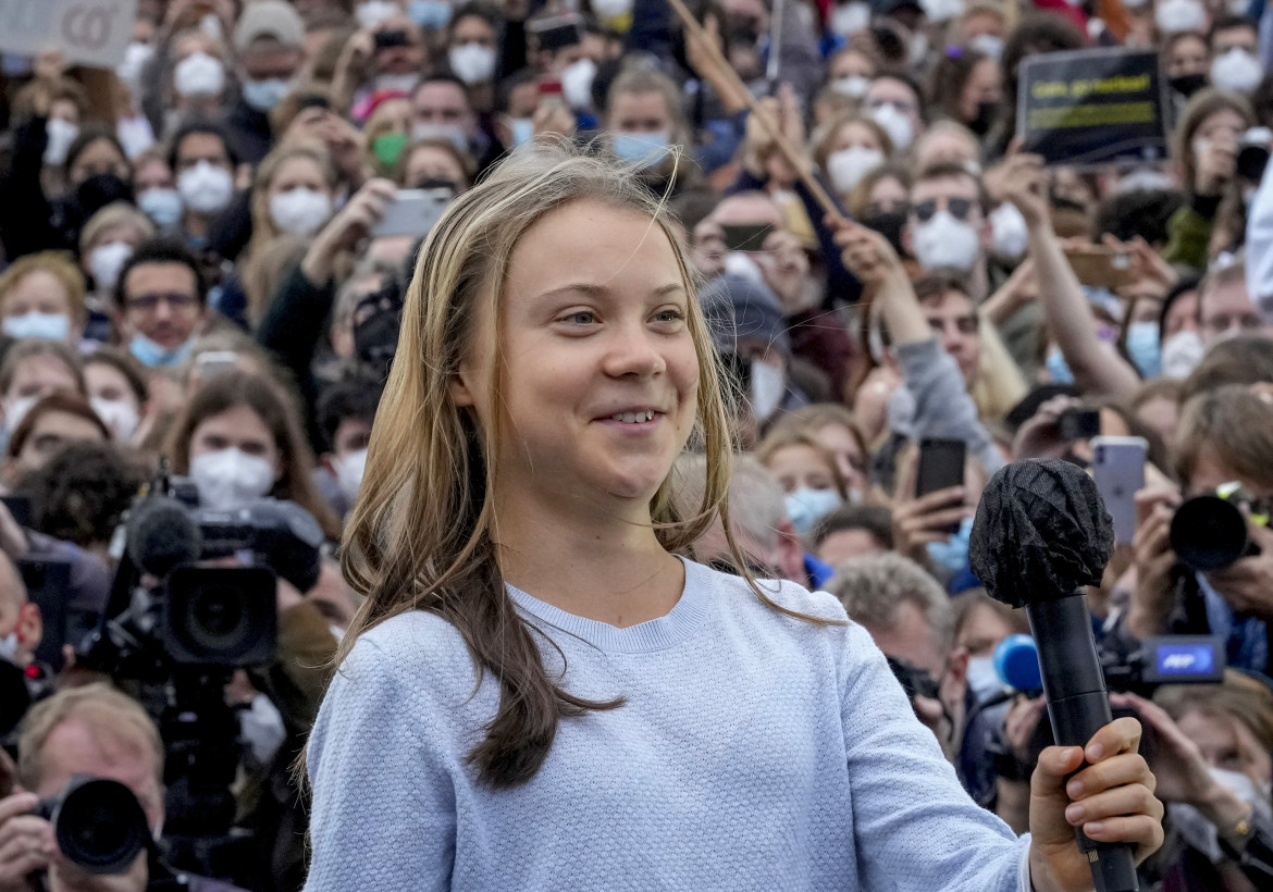 4-forse-passante-fridays-for-future-greta-berlino-ap