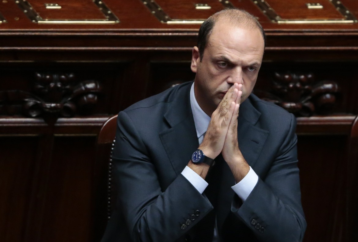 «Siamo in ogni ministero». Alfano gioisce e imbarca Albertini