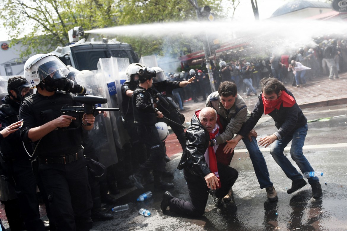 A Istanbul un Primo Maggio marziale