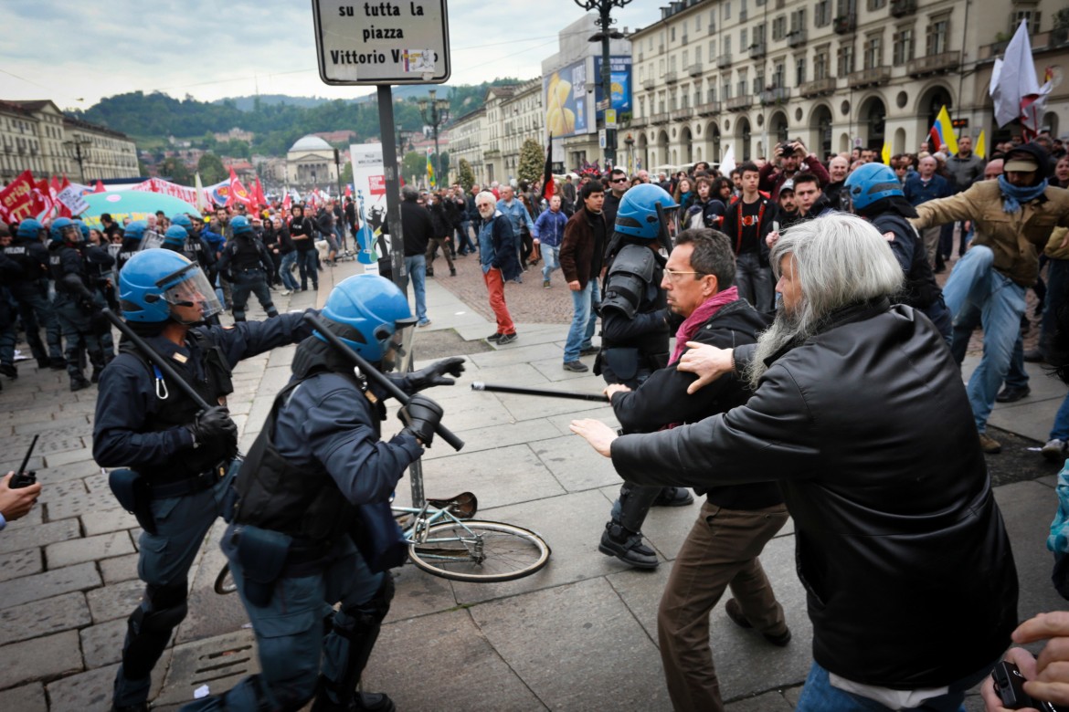 Polizia e Pd in tandem. Contro i No Tav