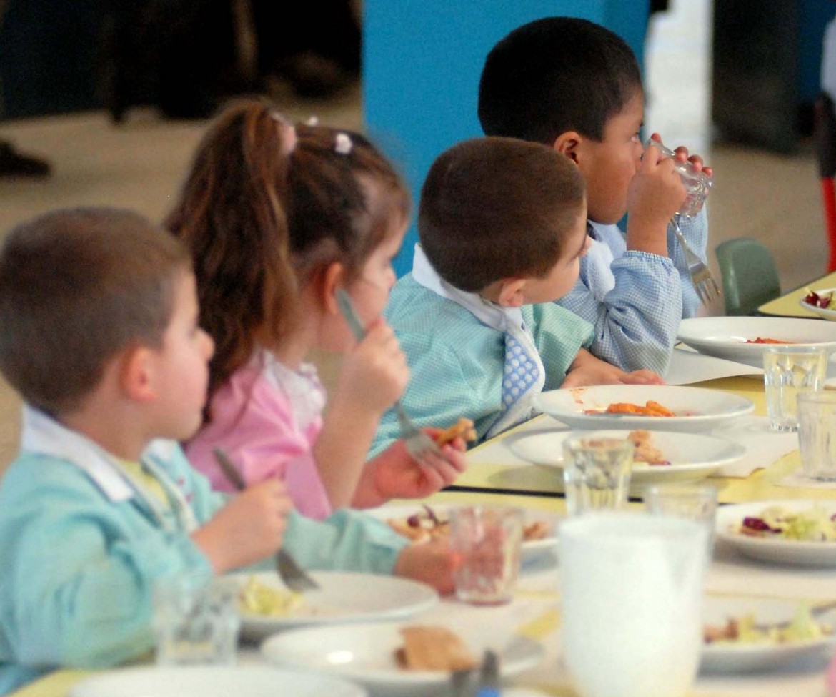 Scuola, un bambino su due non ha accesso alla mensa