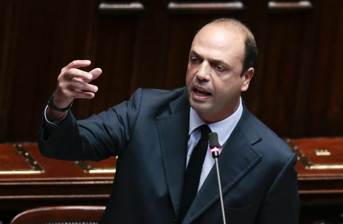 Alfano: nessuna trattativa, Hamsik sotto la curva lo ha spedito il Napoli