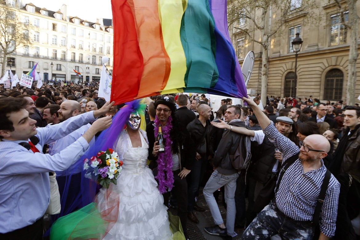 «Comincia tu, vota gay friendly»