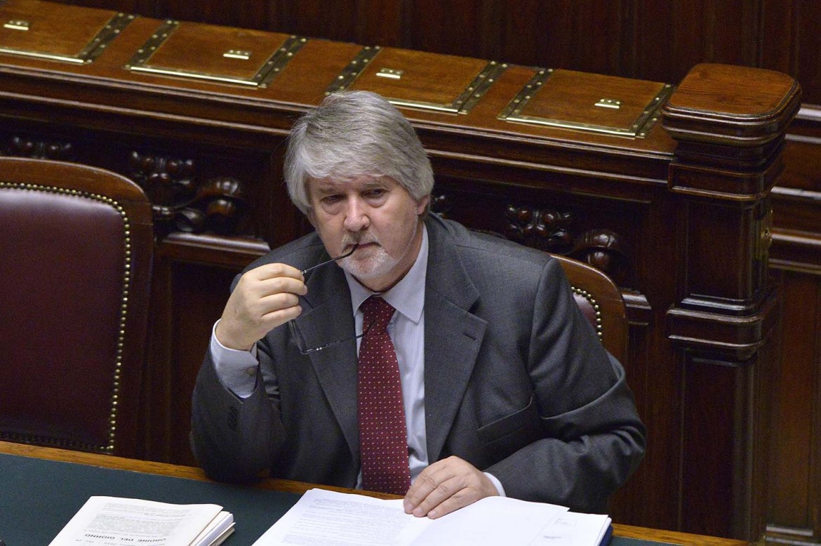 Precarietà e disoccupazione le ricette di Renzi e Poletti