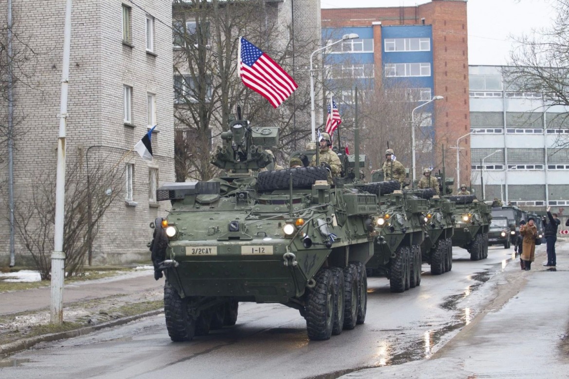 Kiev taglia il gas all’est, tank Usa sfilano in Estonia