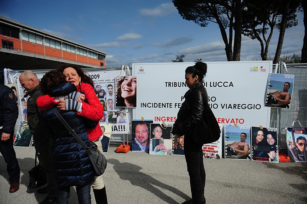 Strage di Viareggio, sconfessata la tesi delle Ferrovie