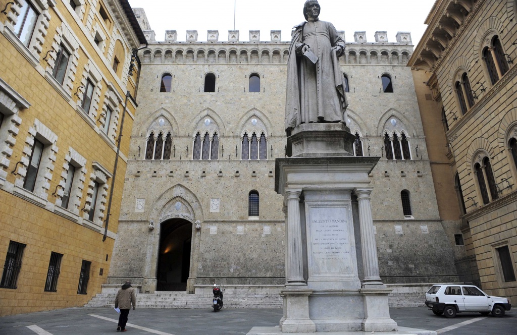 Monte Paschi: pm in Spagna per Antonveneta, lavoratori in piazza