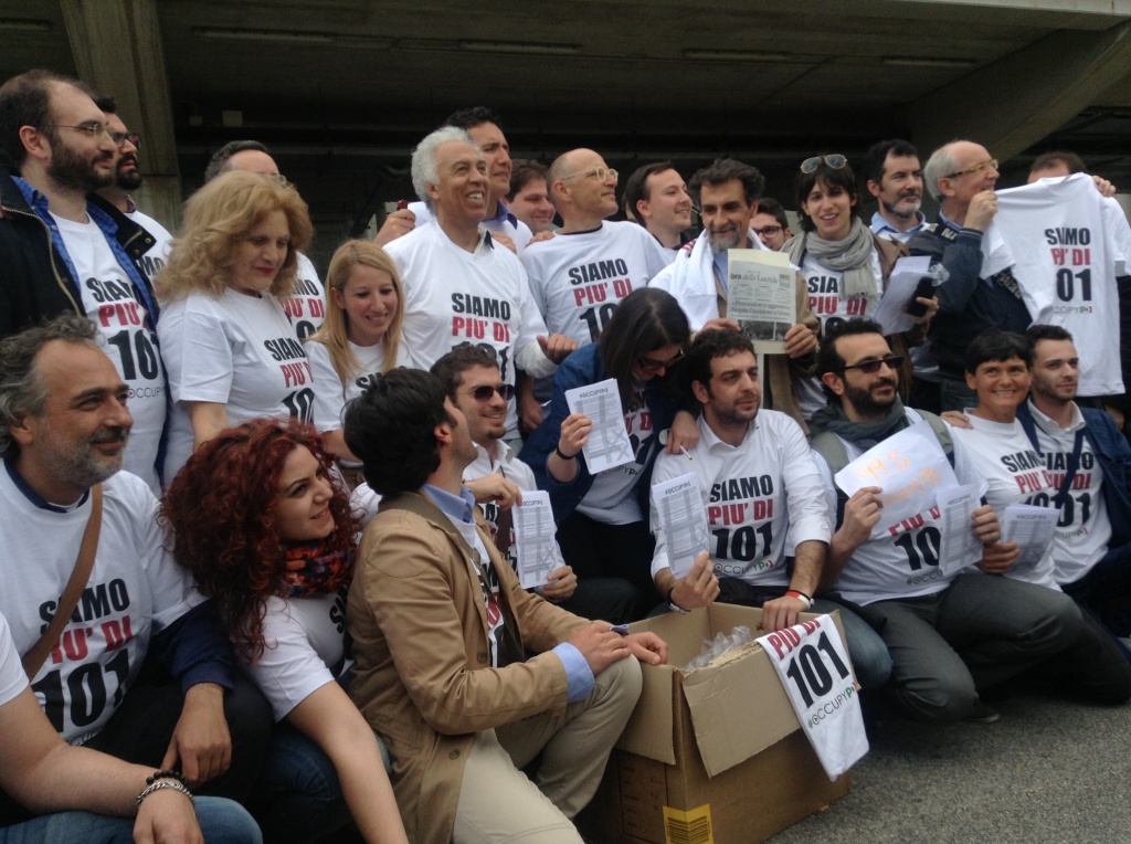 «Non in mio nome con il Pdl». Gli Occupy arrivano sul palco