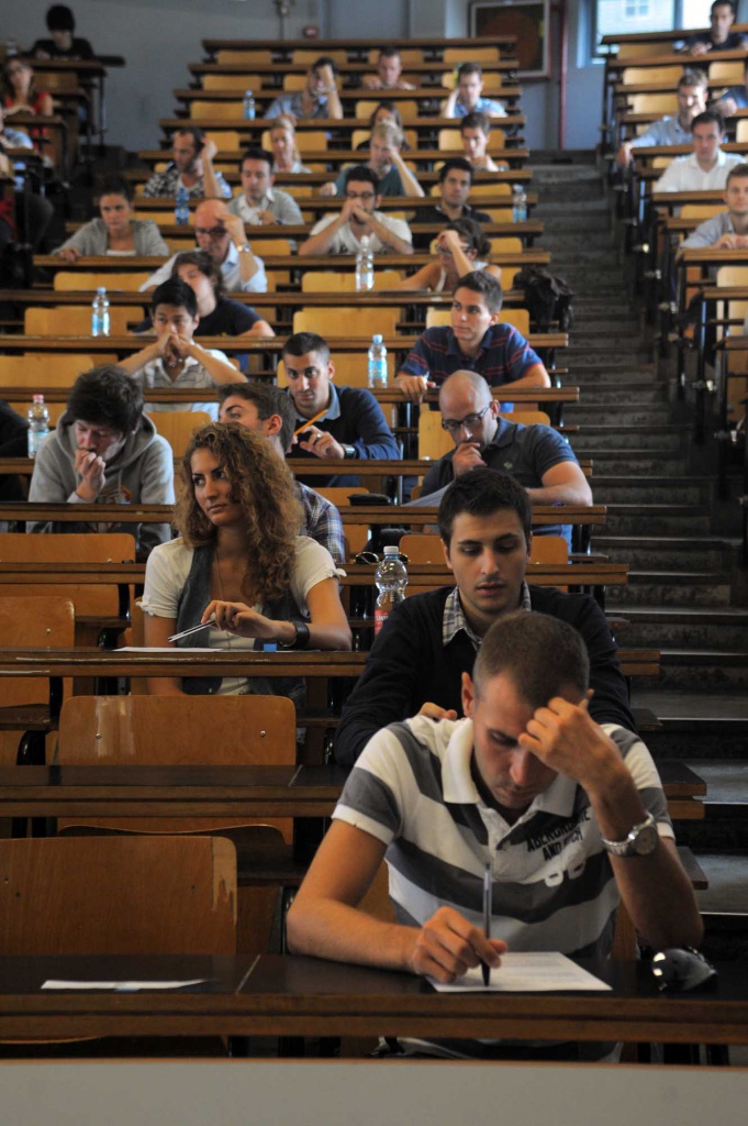 Rinviati a settembre i test di accesso  alle facoltà a numero chiuso