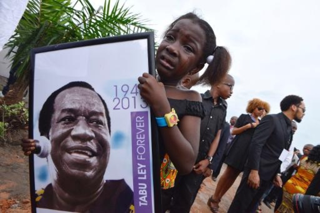 Funerali di stato per il principe della rumba congolese