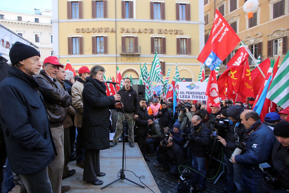 “Subito meno tasse sul lavoro”