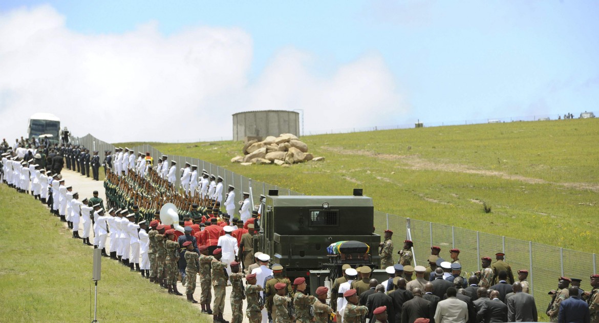 A Qunu l’ultima danza per Mandela