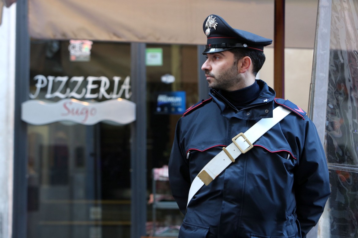 Blitz contro i re delle pizzerie