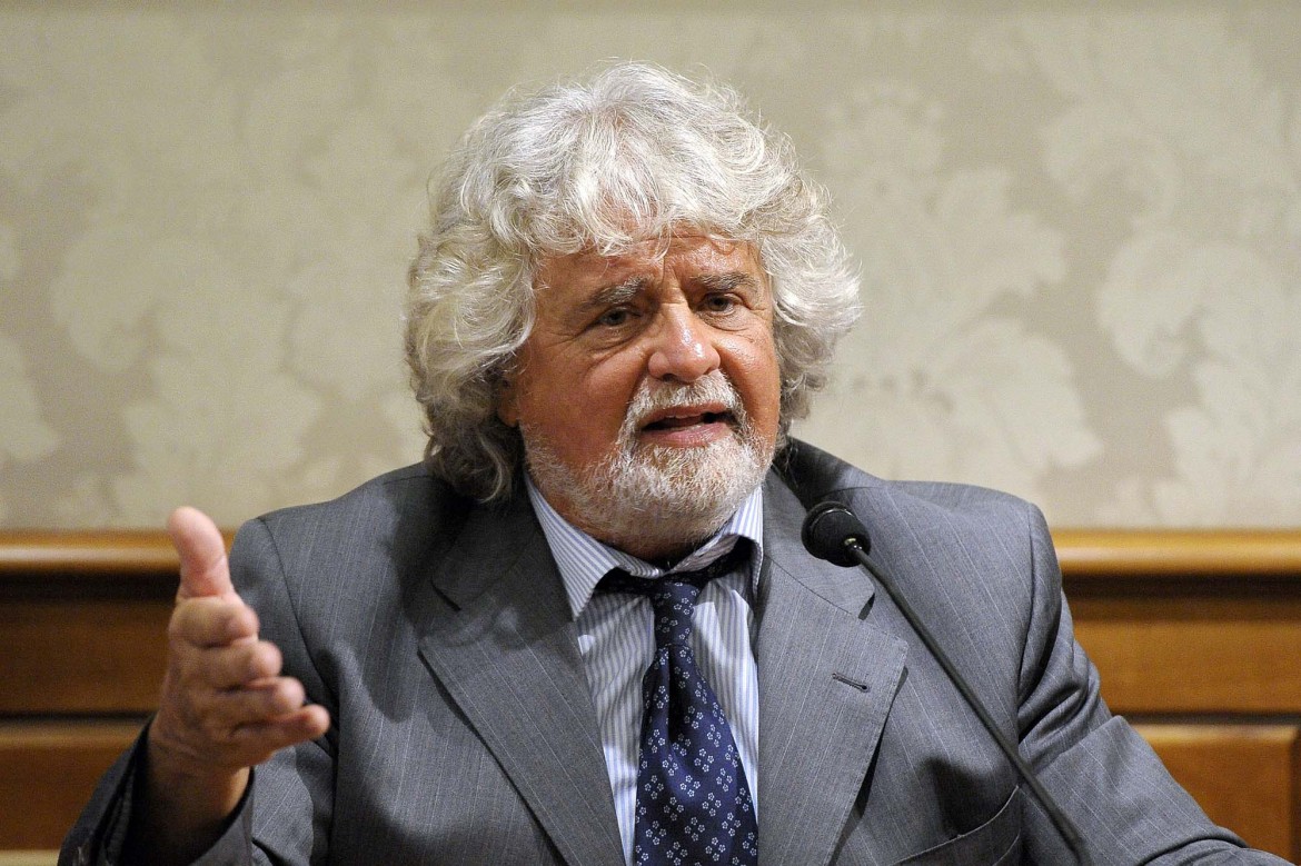 Grillo avvia la selezione dei candidati. E guai a chi tradisce