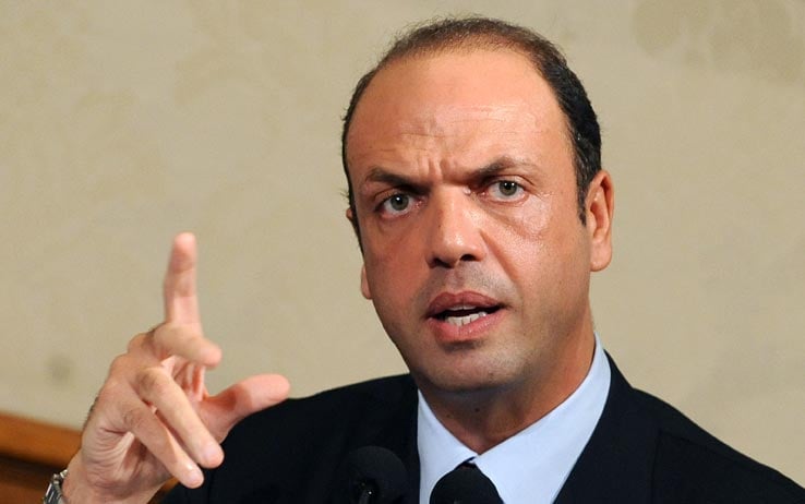 Alfano: “Pronti a ridurre i tempi di permanenza nei Cie”