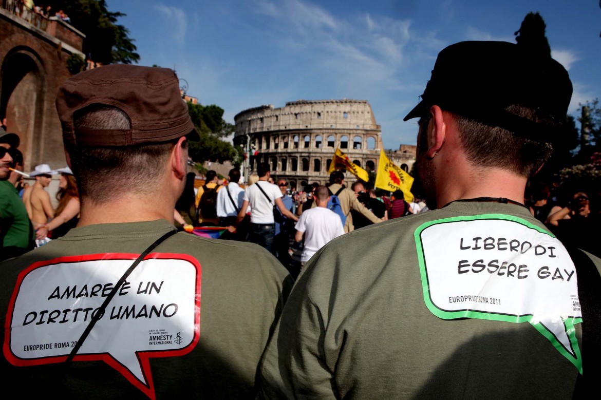 Pure il Sinodo è più gay-friendly di Alfano