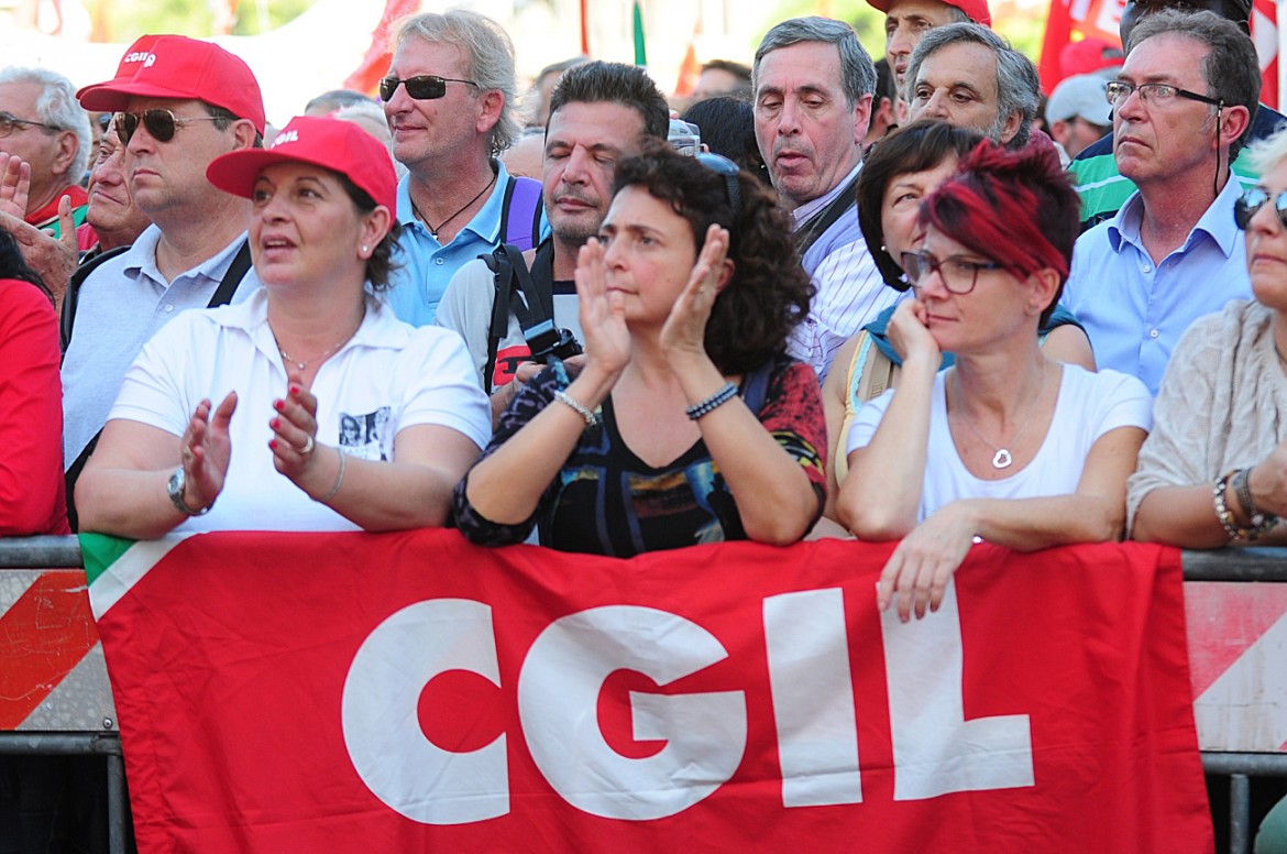 Cgil: no al congelamento dei rinnovi