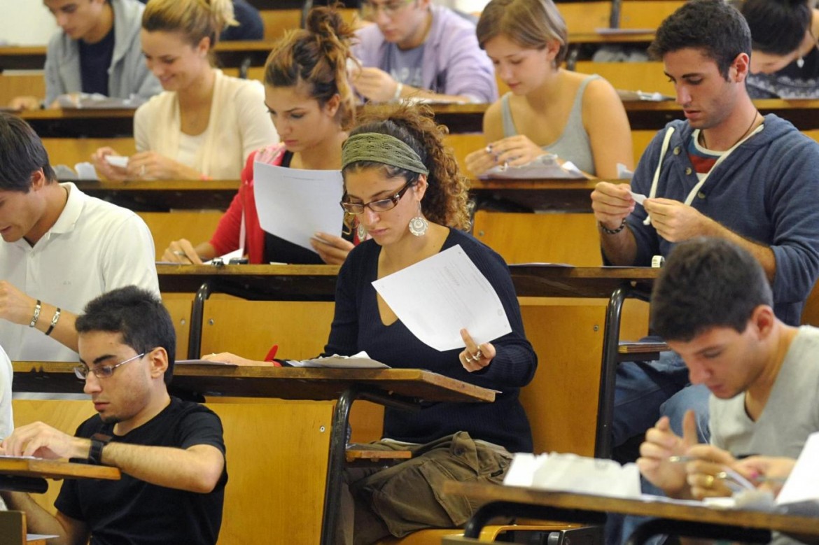 Caos a Medicina, test annullati