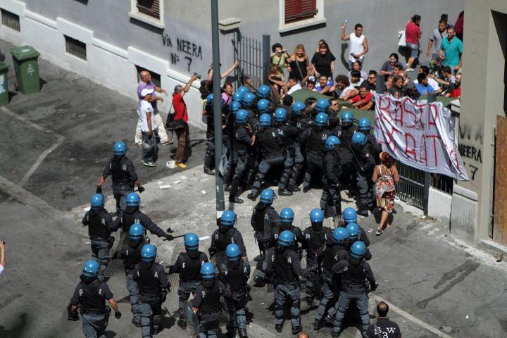 Nella mirabolante città dell’Expo caccia aperta a chi occupa le case