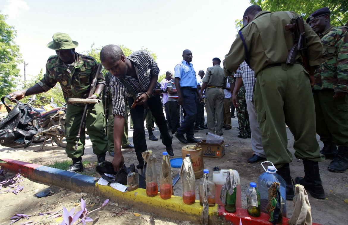 Kenya, Al Shabaab attacca bus. Salvo chi legge il corano