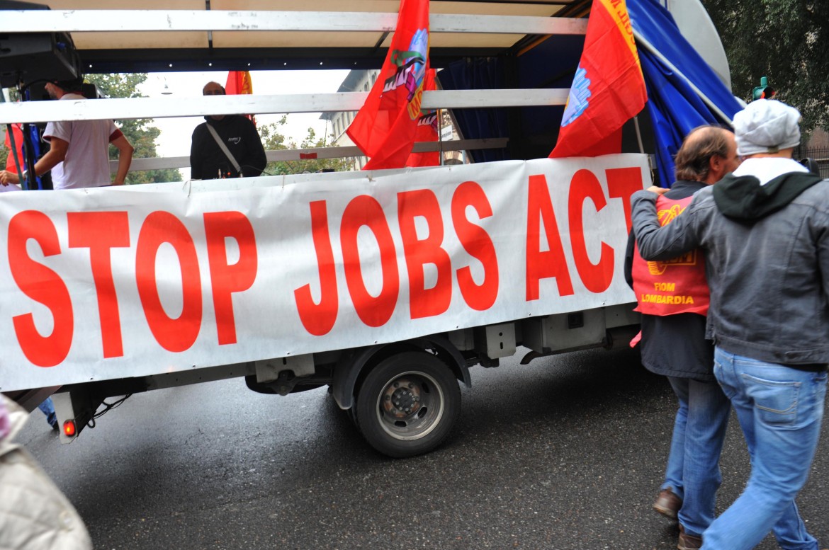 Bologna rinnova gli appalti: clausola sociale e uno stop al Jobs Act