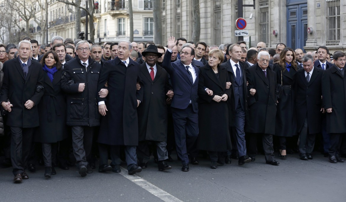 La marcia di Charlie e dei governi