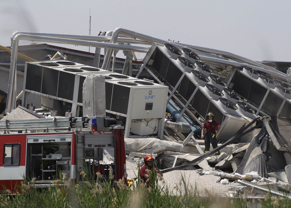 La ’ndrangheta rideva del terremoto