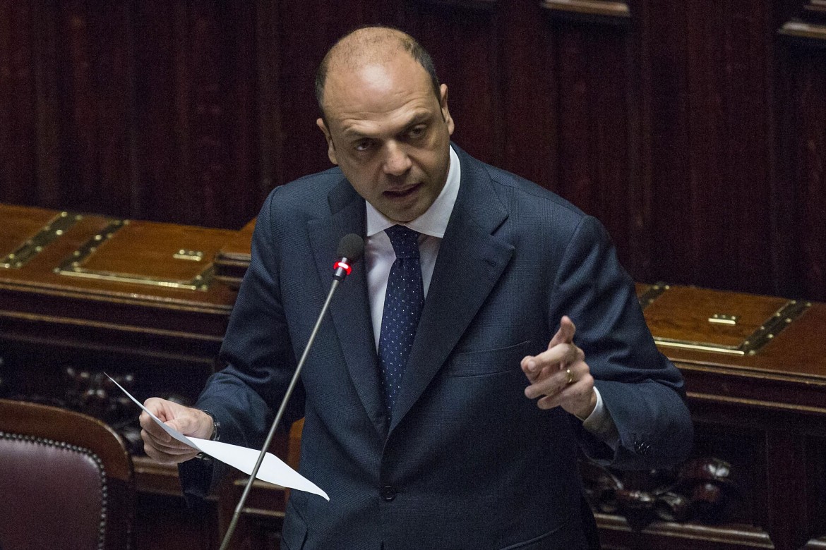 Alfano: «Morti anche  durante Mare nostrum»