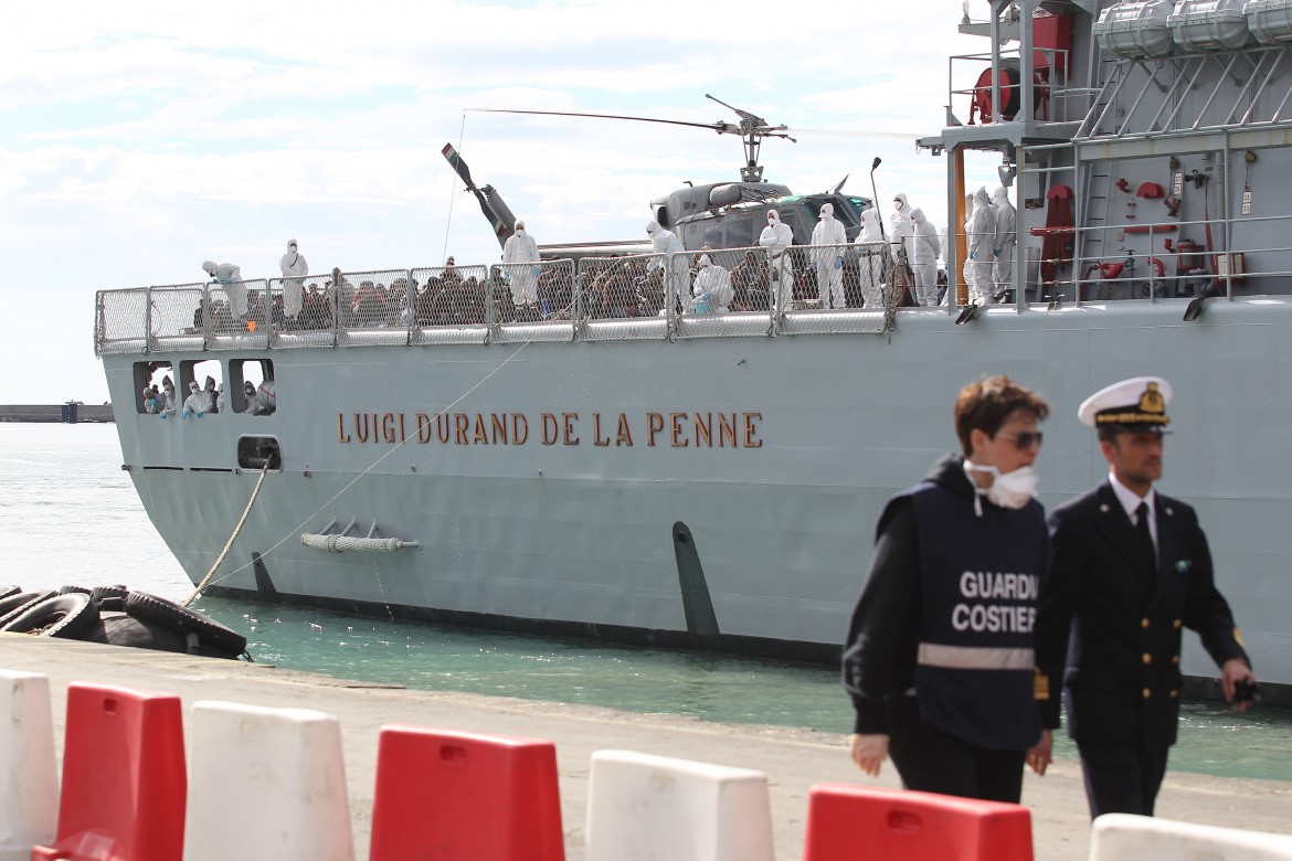 Frontex le spara grosse