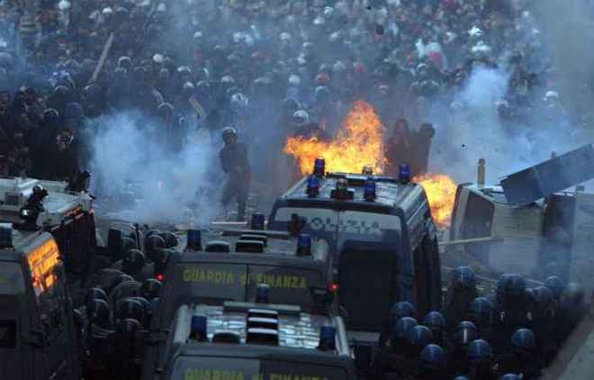 Linea dura della Procura per gli scontri del dicembre 2010 a Roma