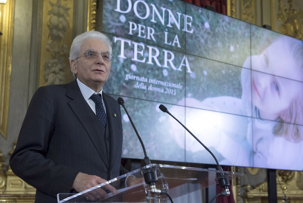 Mattarella: le donne capaci di costruire senza distruggere