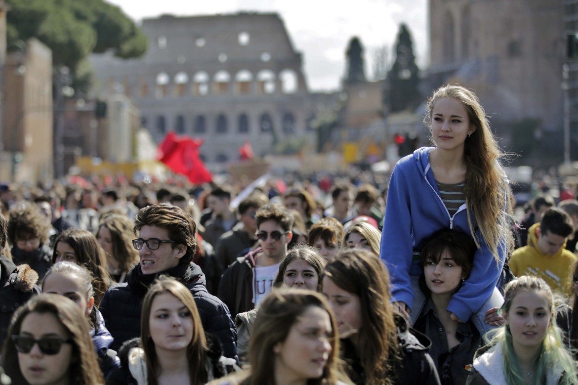 “Buona Scuola”, 50 mila studenti sfiduciano il governo