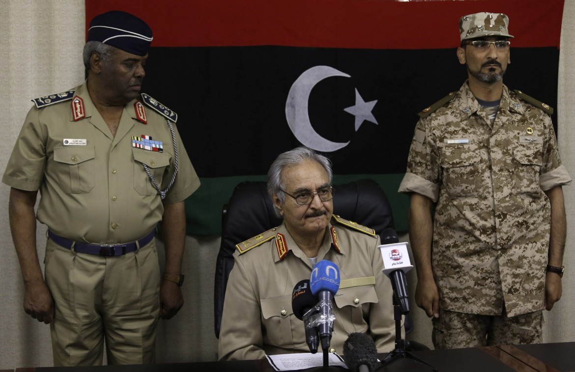 Haftar: «Bombarderemo  le navi non autorizzate»