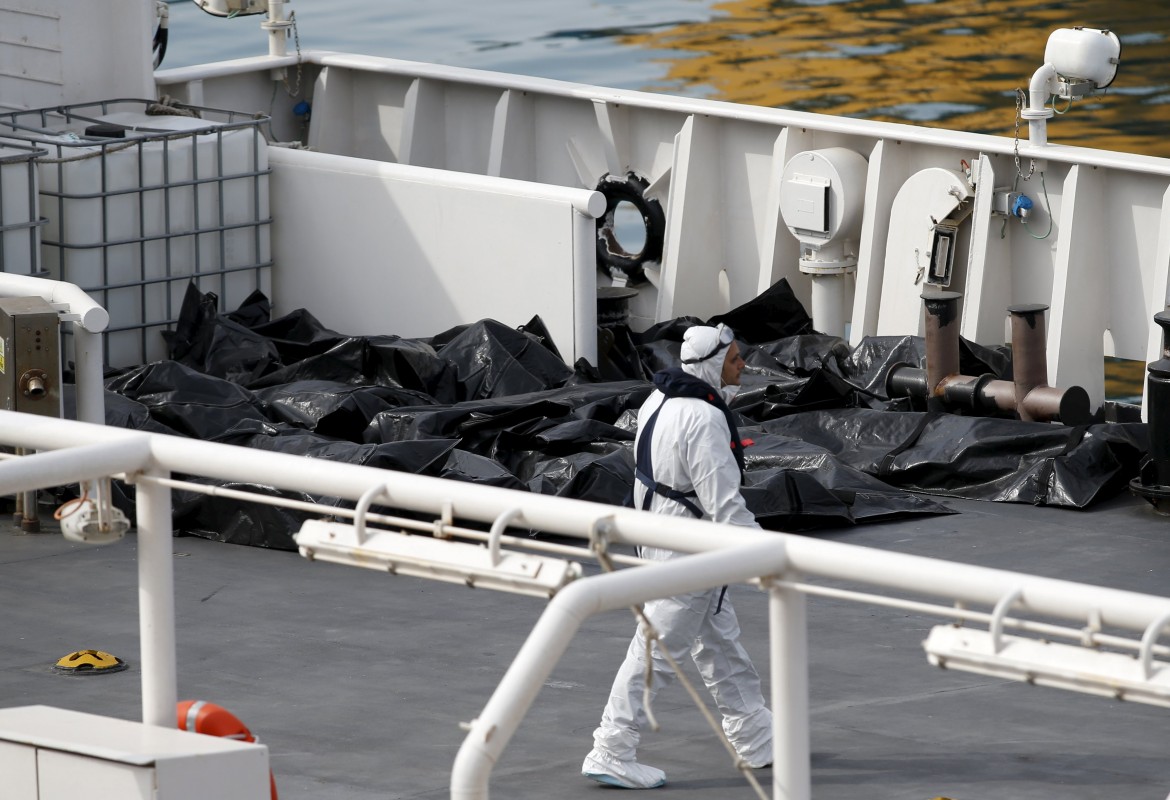 Il porto di Catania accoglie i superstiti