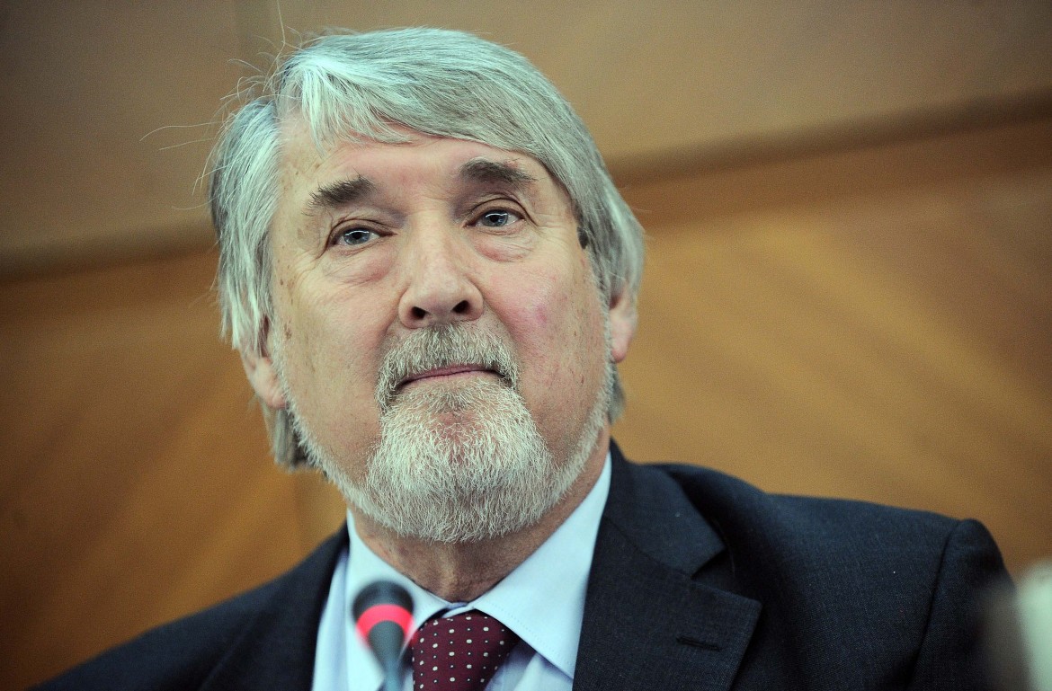 «Poletti a lavorare gratis vacci tu». Nuova contestazione alla festa dell’Unità