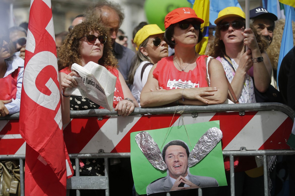 Scuola, Renzi apre il dialogo ma sul «preside-manager» la linea non cambia