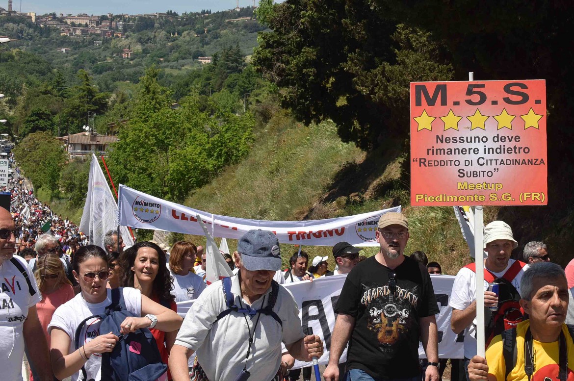 La marcia sul reddito a Cinque stelle