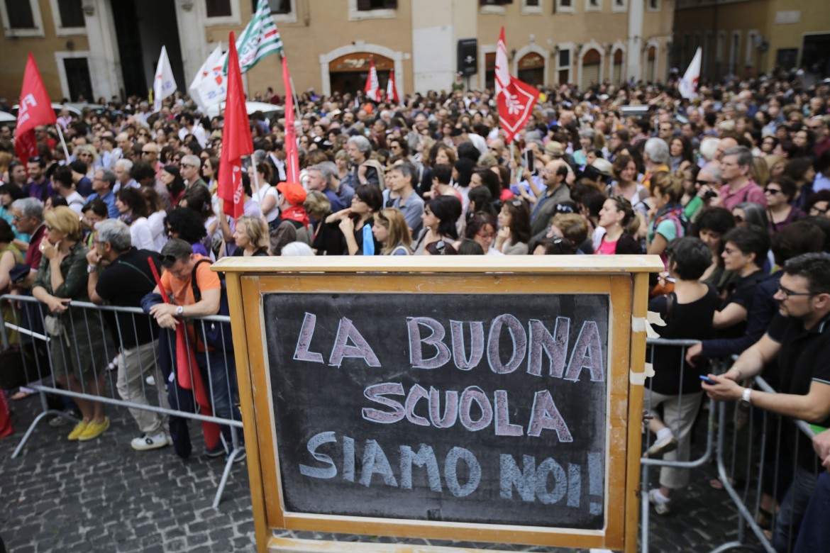 Un’ora di sciopero a insegnante. Così slitteranno gli scrutini