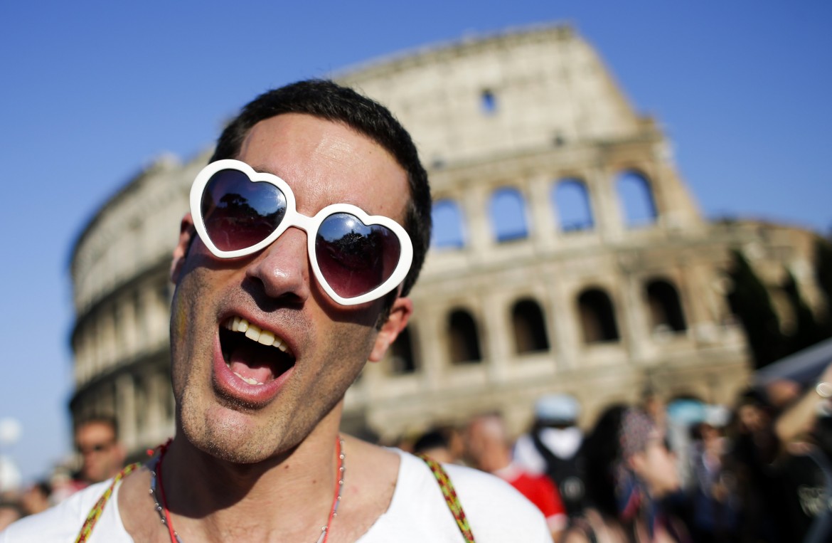 L’onda del Pride per i diritti di tutti. In piazza Cgil e Uil